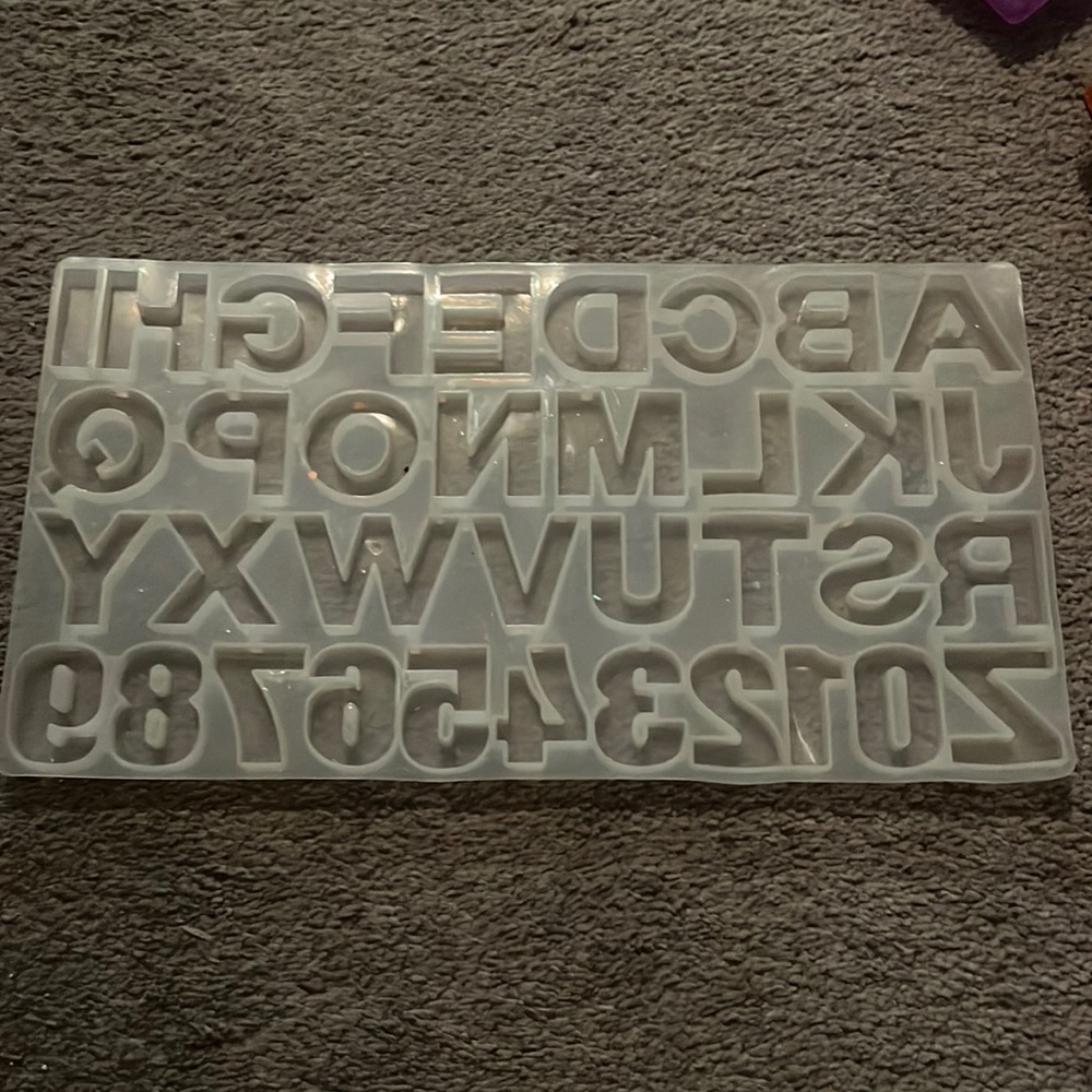 Alphabet resin mold